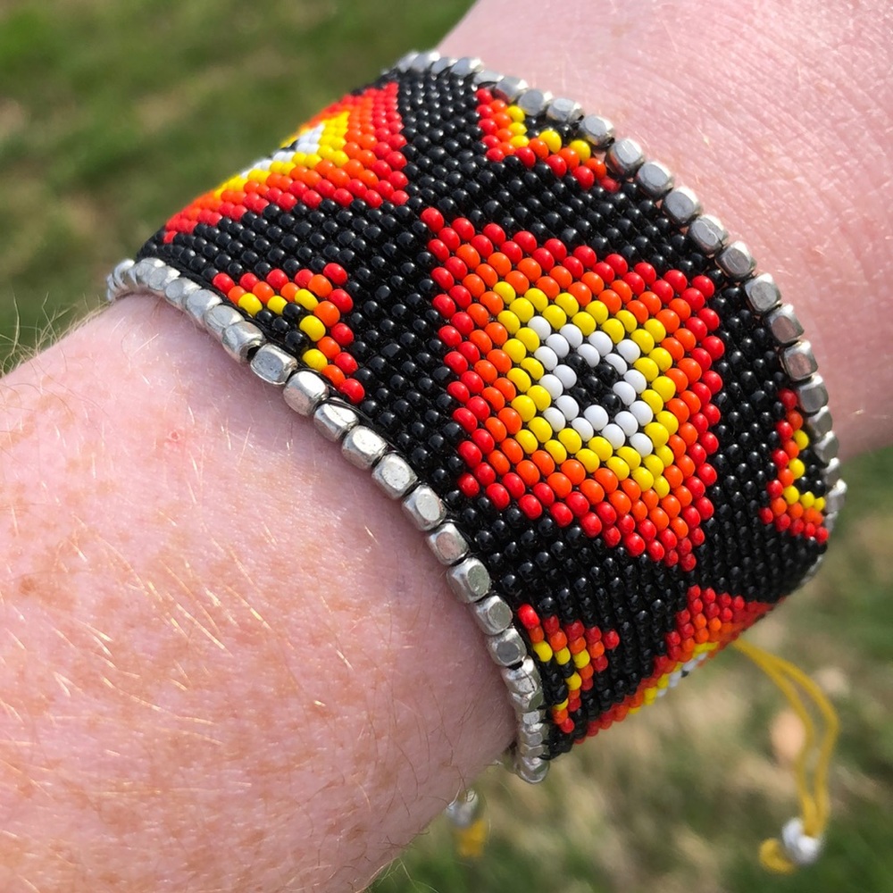 🌟HP 4/26🌟 Fiery Beaded Bracelet
